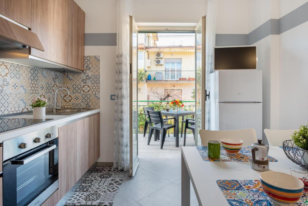 La Casa Di Tobia & Little Paradise Beach Apartments Giardini Naxos Dış mekan fotoğraf